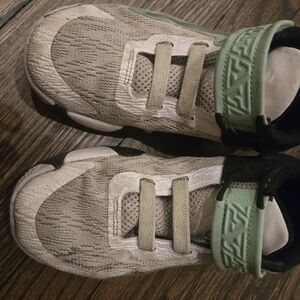 Kids' Stylish Sneakers in Green and Tan